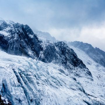 云南昆明+大理市+丽江+泸沽湖8日7晚跟团游