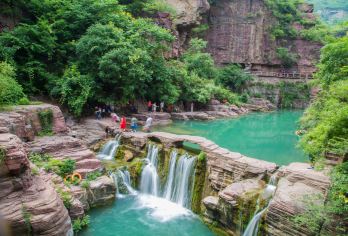 中国河南焦作云台山风景名胜区一日游【含景区内交通车+含门票】【盆景峡谷”盛名的“华夏第一奇峡”红石峡】
