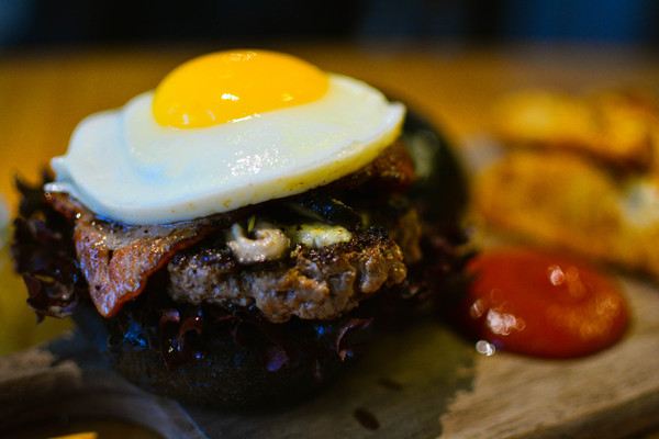 BRAVO BURGER+