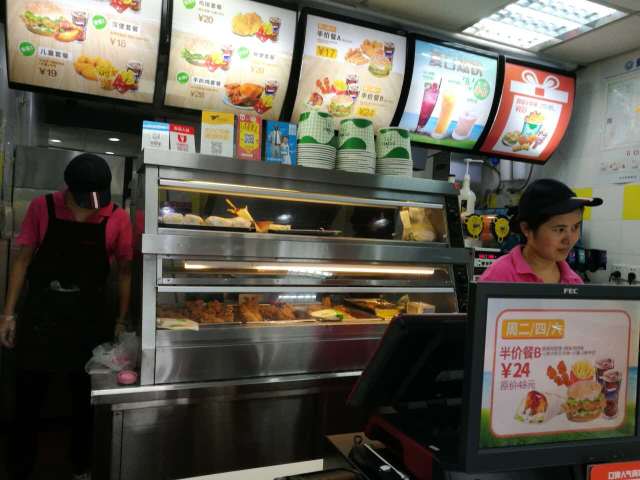 华莱士·全鸡汉堡