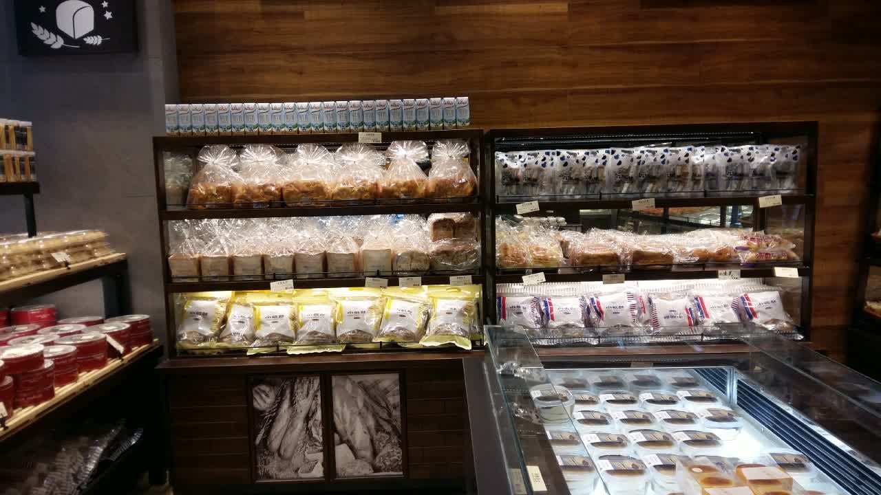 Gallery 4
