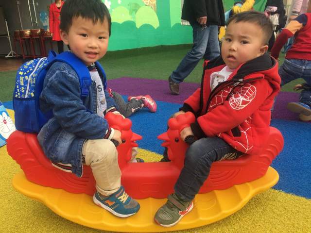 华莱士(罗山店)