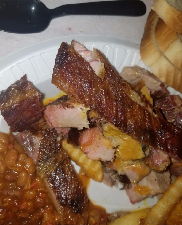 Hog Rock Bar-B-Q餐厅图片