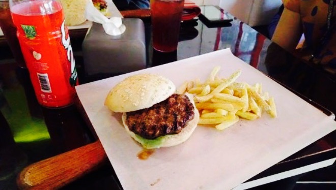 Red Corner Burger Cafe餐厅图片