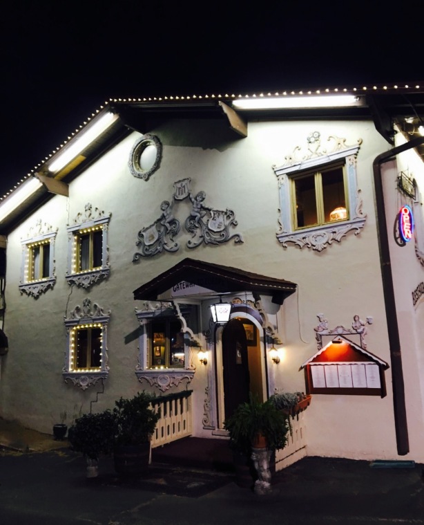 Hofbrauhaus Restaurant & Pub