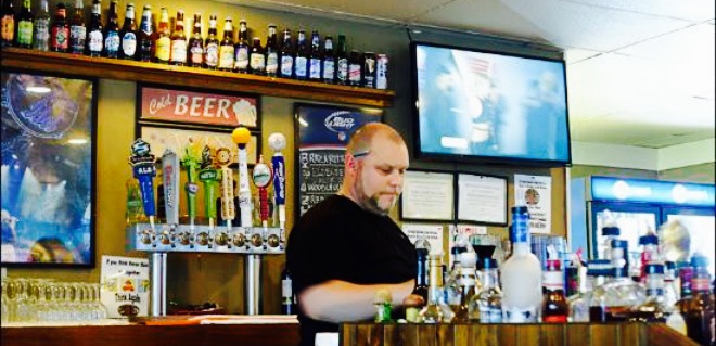 Mc Kee's Island Pub and Pizza