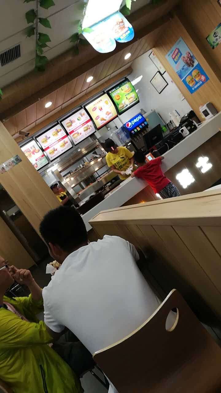 华莱士·全鸡汉堡(红苏店)餐厅图片