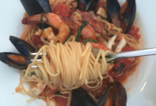 Blue Pig Tavern美食图片