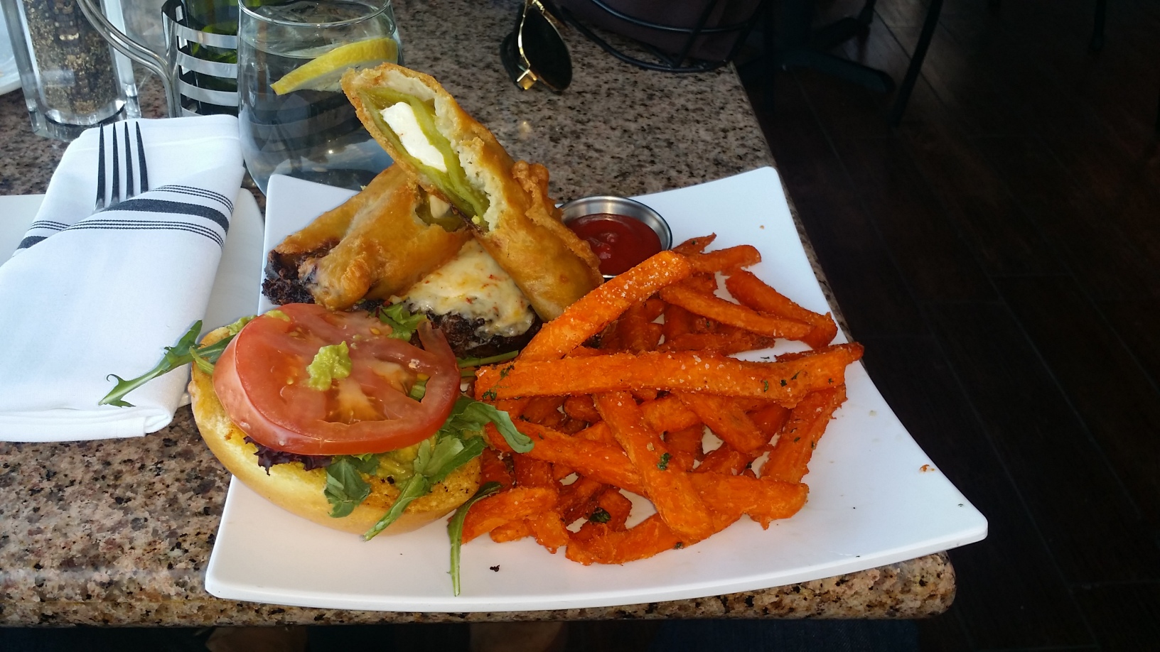 Harvest Restaurant餐厅图片