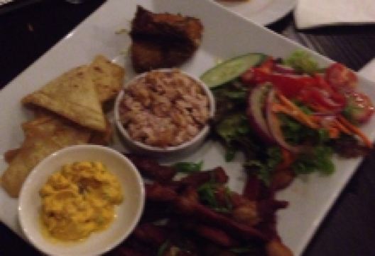 Meskla Chamorru Bistro美食图片