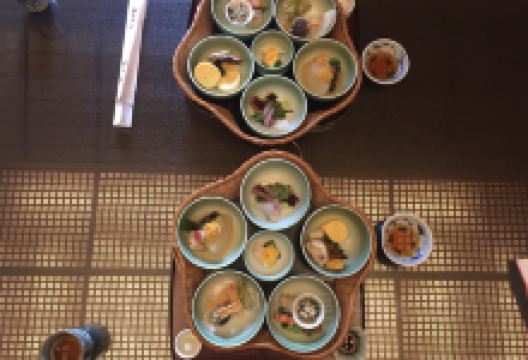 Uozaburo美食图片