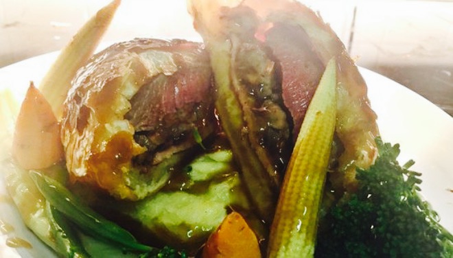 White Hart餐厅图片