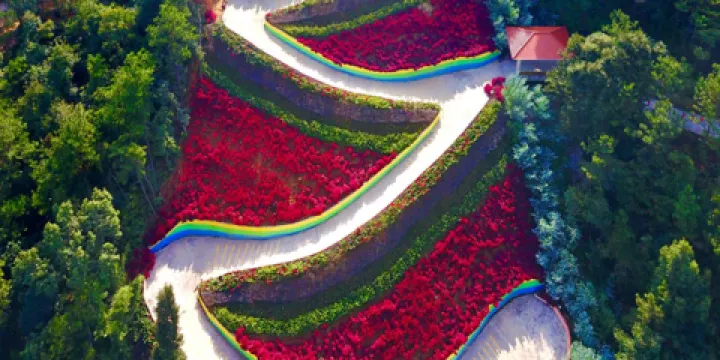 麓湖山文化產業園