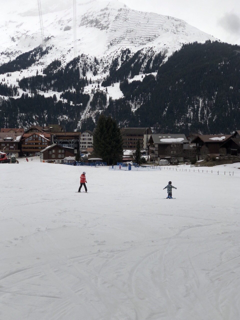 去瑞士滑一场雪吧！