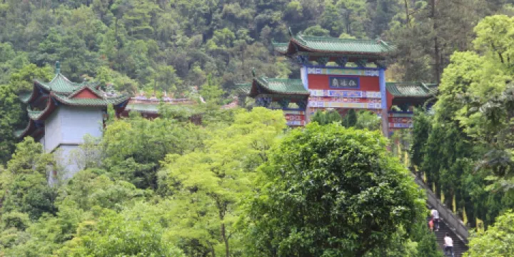 姑婆山旅遊區-仙姑廟