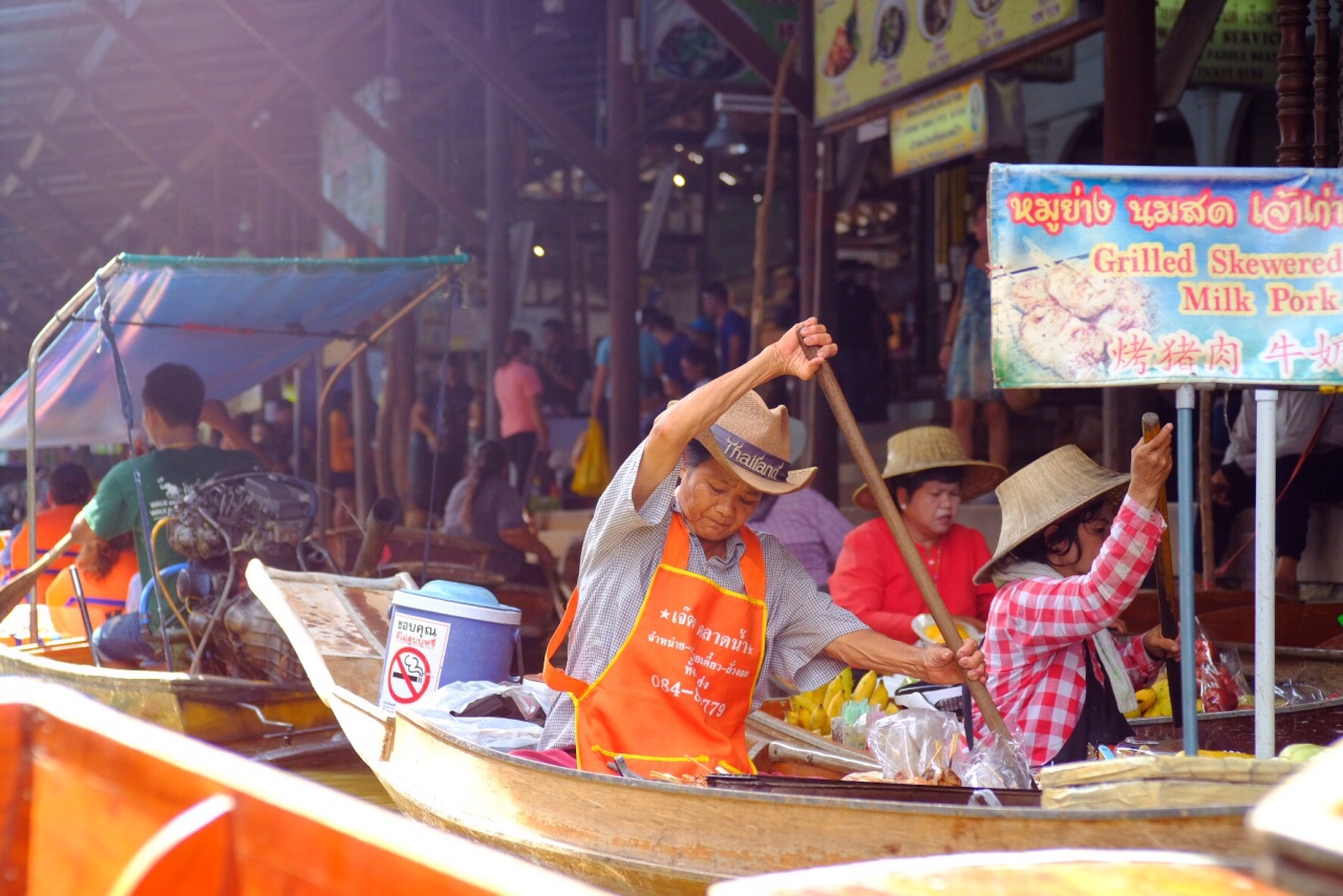 曼谷小众游·丹能莎朵水上市场