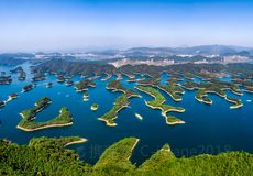 杭州+乌镇+西塘+千岛湖4日3晚跟团游·【携程自营·千岛湖网红天屿打卡】<江南依旧好>丨游5A『乌镇*穿堂走巷&千岛湖*船行碧波上&西湖*雷峰塔上望湖浔』夜乌镇提灯走桥丨赠西塘游船&汉服体验丨河坊街品杭州小吃·当地参