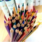 短发的狮子女王