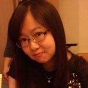 薄雾里的荷丫头