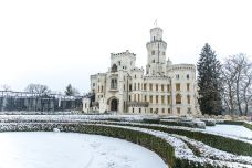 赫卢博卡城堡-伏尔塔瓦河畔赫卢博卡-樱井圆