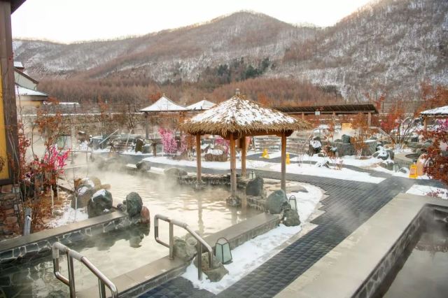 【Day4:花溪沐溫泉—雲山滑雪場—關門山冰瀑—關門山雪屯】