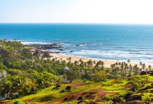 瓦加托海滩景点图片