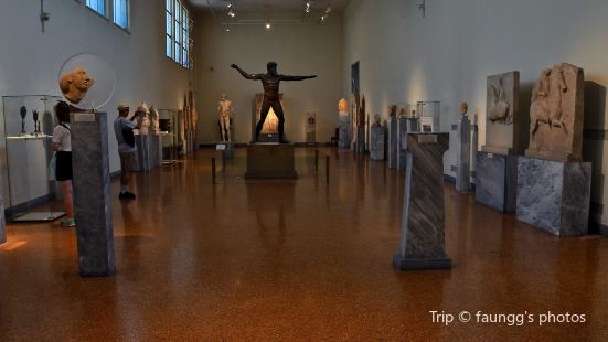 Archaeological Exhibits at the Syntagma Metro Station