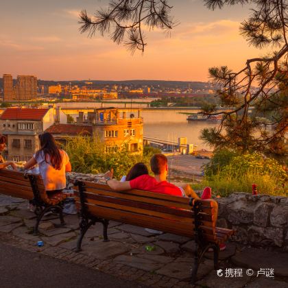 塞尔维亚+波黑+黑山10日9晚拼小团