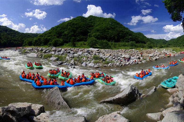 红河谷漂流门票