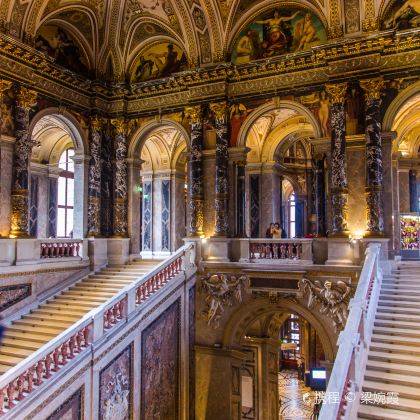 捷克布拉格+克鲁姆洛夫+奥地利维也纳+哈尔施塔特8日6晚私家团