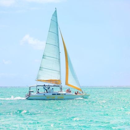 毛里求斯鹿岛双体船巡游一日游【酒店接送/自行前往可选】