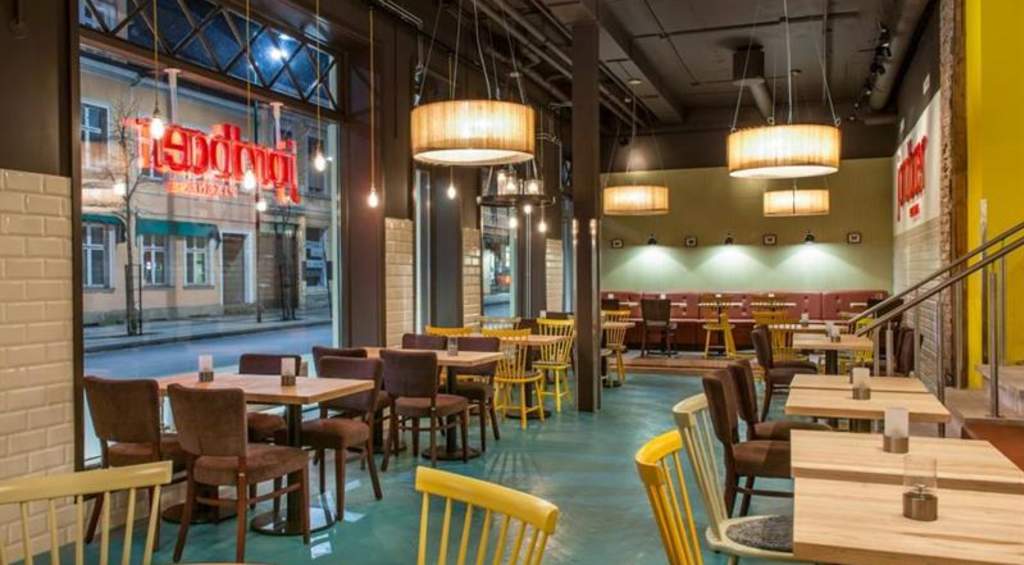 Jordbaerpikene Storo