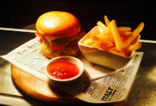 Vargas Restaurant & Bar美食图片