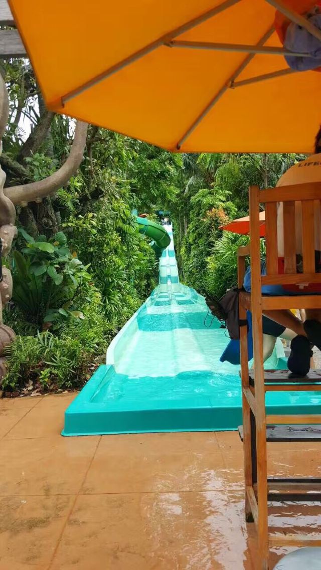 Adventure Cove Waterpark