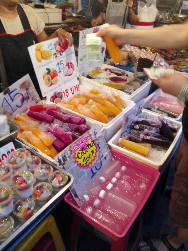 Saturday Night Market Walking Street