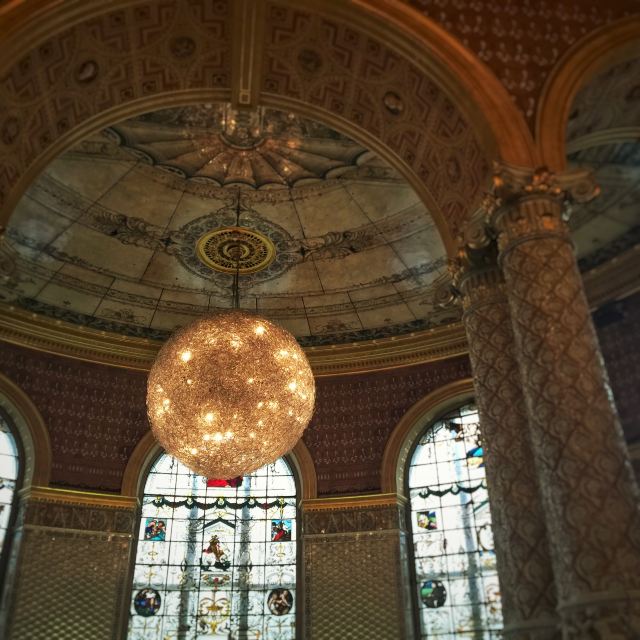 Victoria and Albert Museum