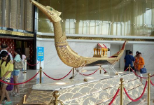 泰国皇家珠宝展示中心景点图片