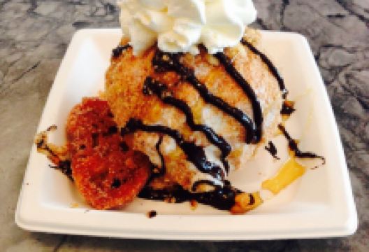 Lake Effect Artisan Ice Cream美食图片