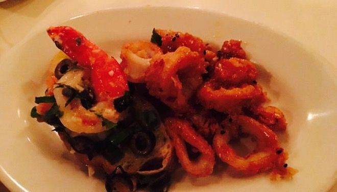 Tomatoes Italian Bar & Grille餐厅图片