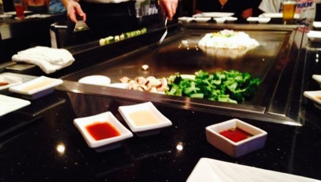 Hana Japanese Steakhouse and Sushi Bar餐厅图片