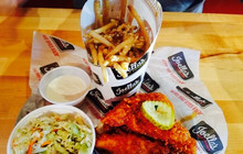 Joella's Hot Chicken - Crescent Springs餐厅图片