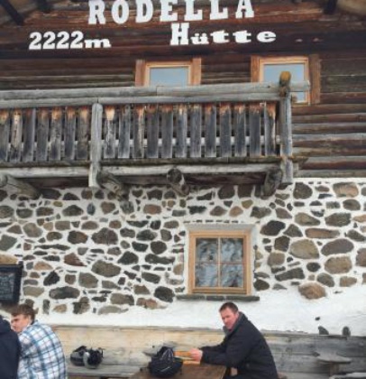 Baita Rodella Hütte餐厅图片