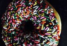 Gourmet Donuts美食图片