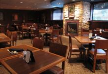 Medina Entertainment Center and Robert's Restaurant and Bar美食图片