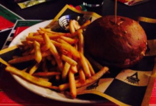 Crazy Driver Diner美食图片