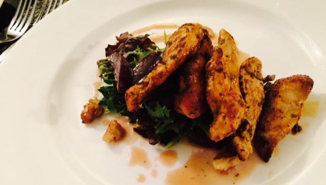 Restaurant at Rollestone Manor餐厅图片