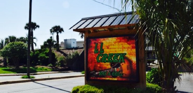 LL Creek Bar & Grill