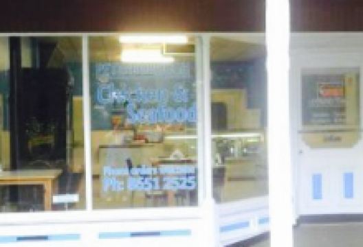 Peterborough Chicken & Seafood美食图片
