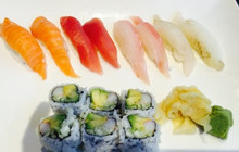 Wok and Roll Asian Fusion餐厅图片