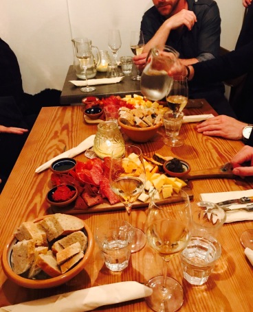 Vinstuen, Under Torvet